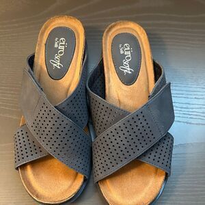 Eurosoft Women's Gray Comfort Sandals Cushiony footbed Size 6
